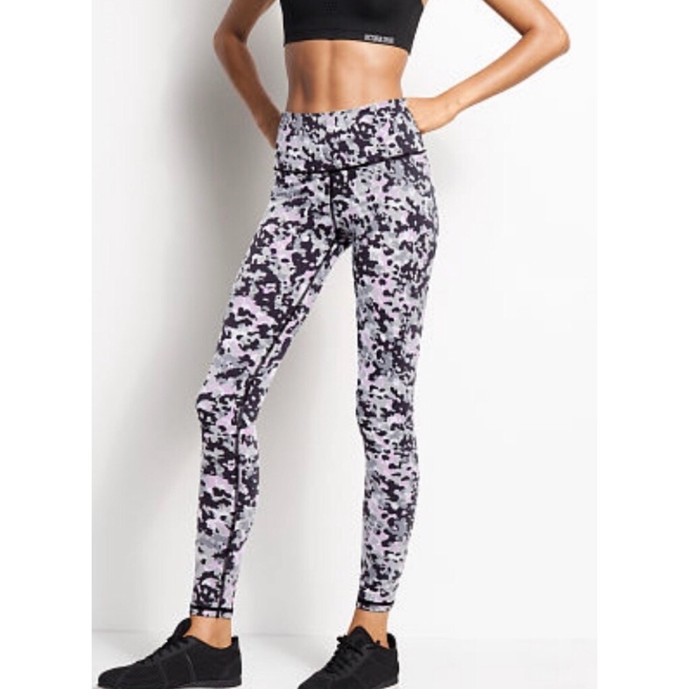 Victoria's Secret Black and White Patterned Leggings